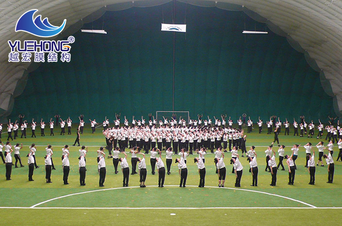  ��Ĥ�w���^�c���y�����������w���^��ȣ�����ɶ��һ�ӣ�